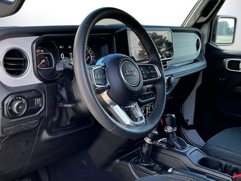 Certified 2024 Jeep Wrangler Sahara image 18