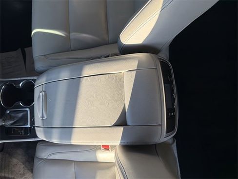 Certified 2018 Toyota Highlander XLE image 25