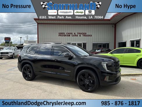 Used 2024 GMC Acadia Elevation w/ Black Edition FWD image 1