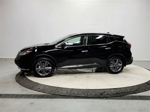 Used 2023 Nissan Murano Platinum w/ Cargo Package image 4