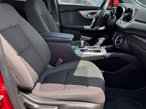 Used 2019 Chevrolet Blazer LT FWD image 11