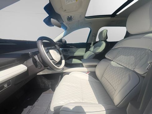 Certified 2024 Lincoln Nautilus Black Label w/ Jet Appearance Package (87T) AWD/4WD image 9
