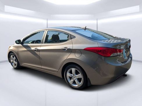 Used 2013 Hyundai Elantra GLS w/ Preferred Pkg FWD image 5