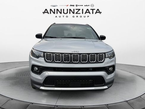 Used 2024 Jeep Compass Limited image 8