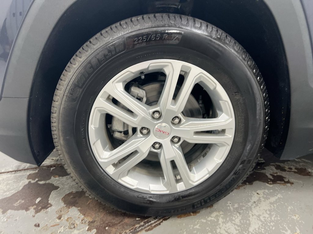 Used 2018 GMC Terrain SLE w/ Driver Convenience Package FWD image 27