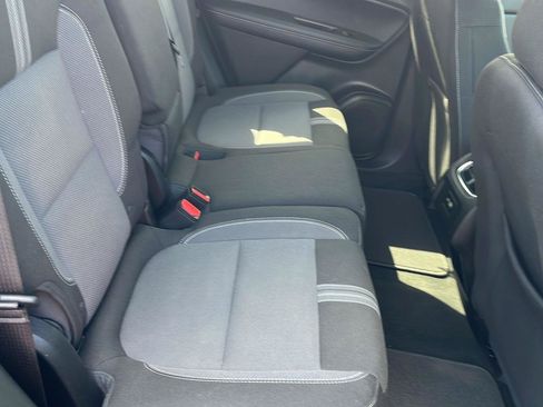 Used 2025 Chevrolet Blazer LT FWD image 24