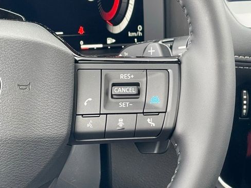 New 2025 Nissan Rogue SL w/ Tech Package image 25