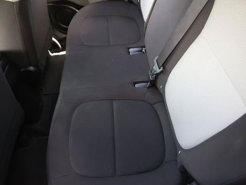 Used 2018 Kia Soul FWD image 8
