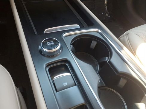 Used 2023 Lincoln Corsair AWD w/ Equipment Group 101A image 19