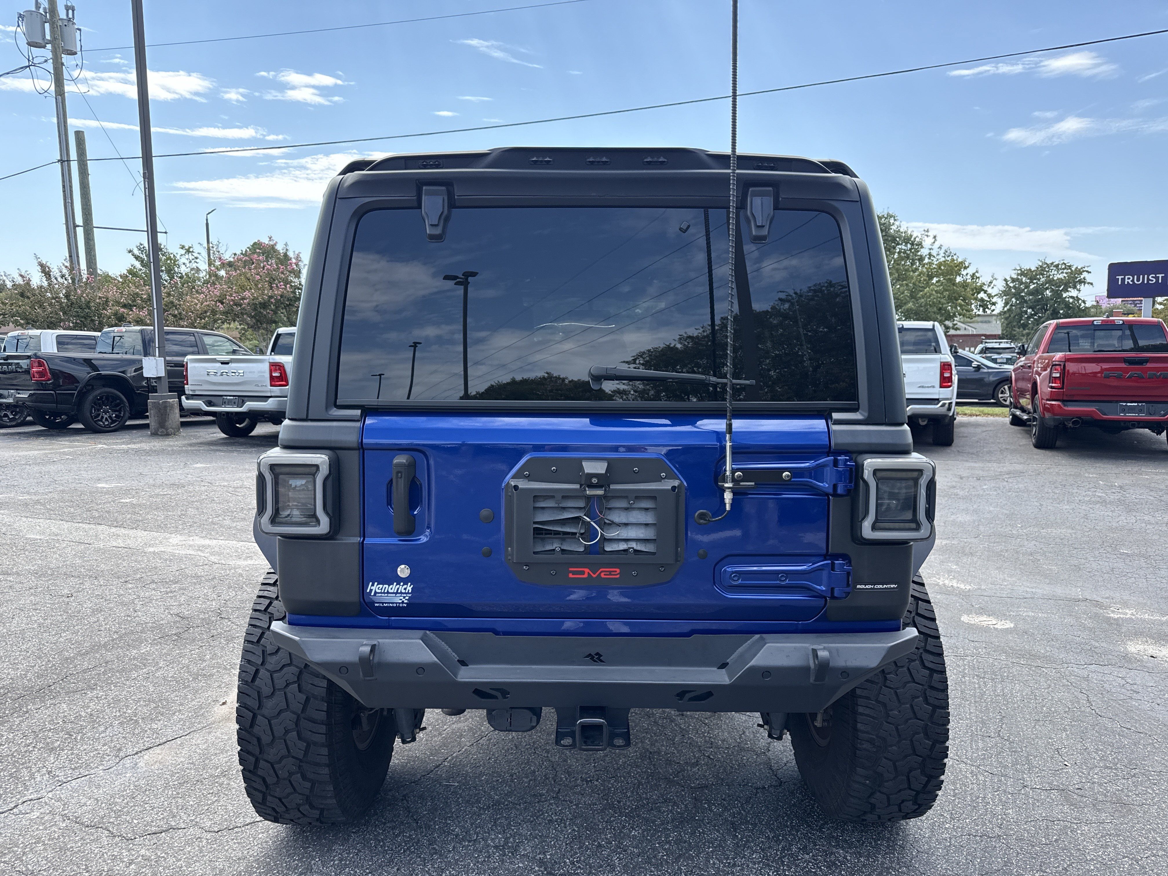 Used 2018 Jeep Wrangler Unlimited Rubicon AWD/4WD image 8