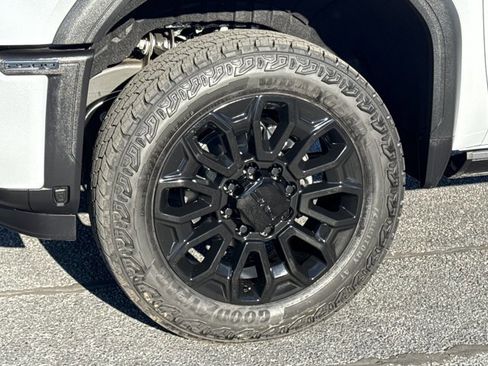 New 2026 GMC Sierra 2500 Denali w/ Denali Reserve Package AWD/4WD image 18