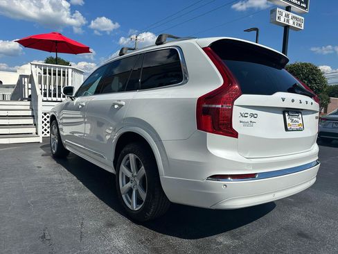 Used 2024 Volvo XC90 B5 Core AWD/4WD image 4