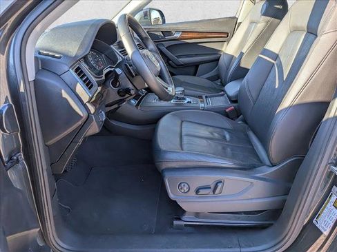 Used 2020 Audi Q5 2.0T Premium w/ Convenience Package image 17