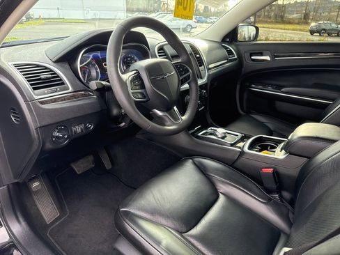 Used 2022 Chrysler 300 Touring L w/ Popular Equipment Group image 14