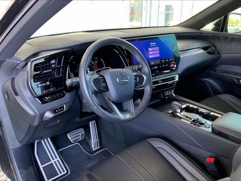 Used 2024 Lexus RX 350 F Sport w/ Convenience Package image 18