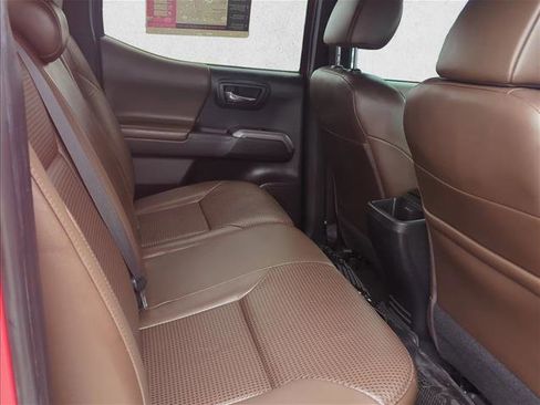 Used 2022 Toyota Tacoma Limited RWD image 24