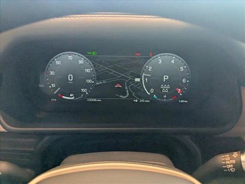 Used 2026 Land Rover Defender 110 X-Dynamic SE AWD/4WD image 8