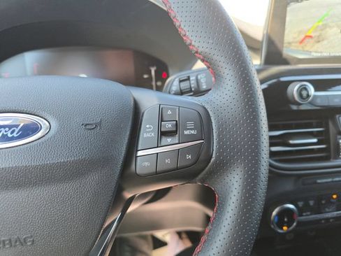 Certified 2025 Ford Escape ST-Line AWD/4WD image 19