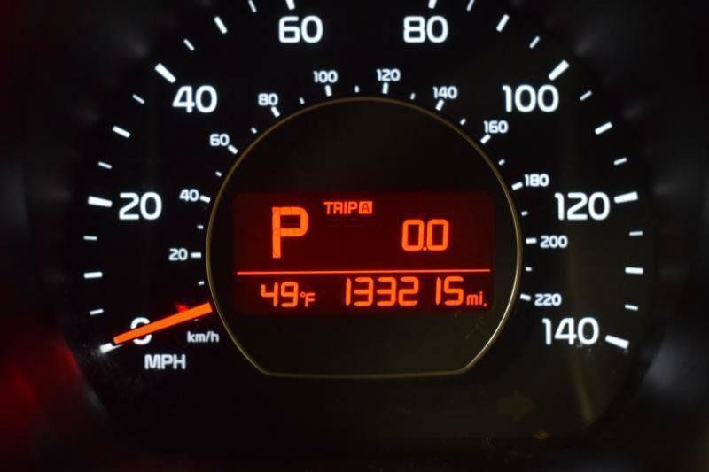 Used 2015 Kia Soul + FWD image 12