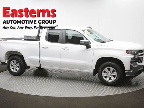 Used 2021 Chevrolet Silverado 1500 LT AWD/4WD image 49
