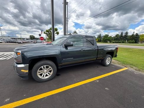 Used 2017 Chevrolet Silverado 1500 LT w/ All Star Edition AWD/4WD image 3