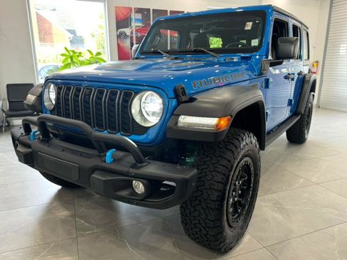 Used 2023 Jeep Wrangler Unlimited Rubicon 4xe image 4