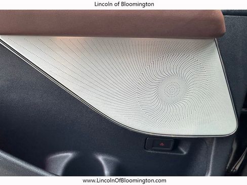 Certified 2025 Lincoln Aviator Reserve w/ Equipment Group 201A image 40