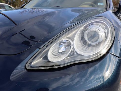 Used 2012 Porsche Panamera 4 image 18