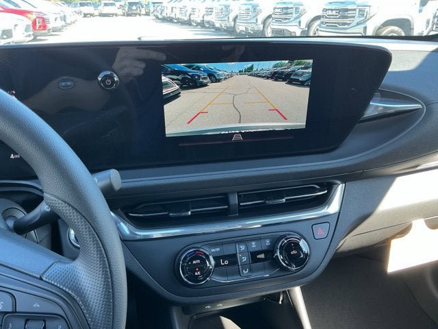 New 2026 Buick Envista Preferred FWD image 11