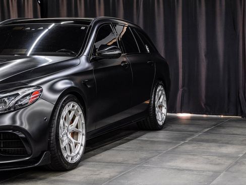 Used 2019 Mercedes-Benz E 63 AMG S image 8