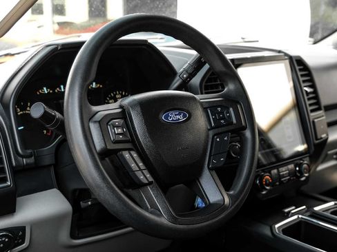 Used 2018 Ford F150 XL w/ Equipment Group 101A Mid AWD/4WD image 14