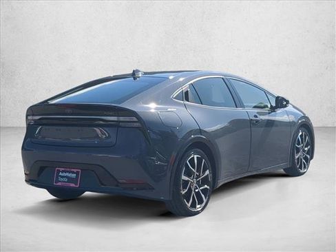 Used 2023 Toyota Prius Prime image 5