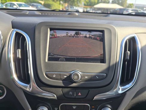 Used 2024 Chevrolet Equinox LS w/ LS Convenience Package image 27