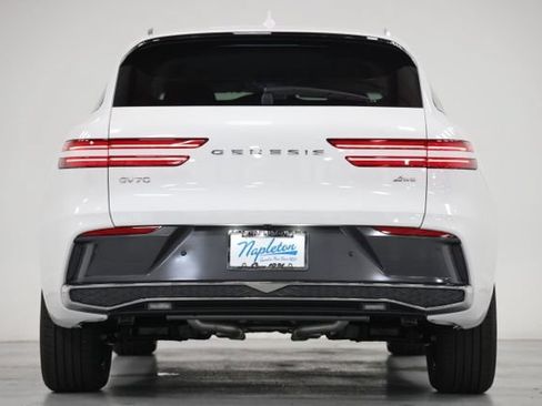New 2026 Genesis GV70 2.5T AWD/4WD image 12