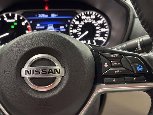 Used 2019 Nissan Altima 2.5 SV FWD image 31