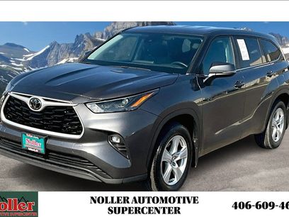 Used 2024 Toyota Highlander LE