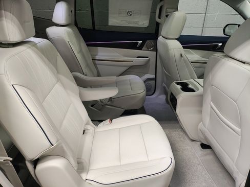 New 2026 Buick Enclave Avenir w/ Super Cruise Package image 12