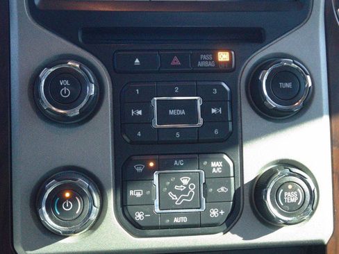 Used 2016 Ford F350 Lariat w/ Camper Package image 25