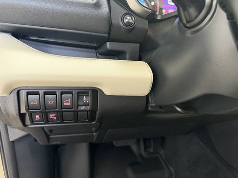 Used 2022 Subaru Ascent Limited AWD/4WD image 20