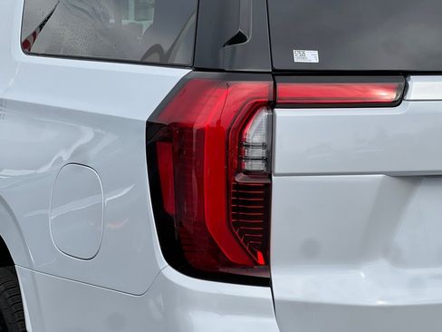 New 2026 GMC Yukon XL Denali RWD image 7