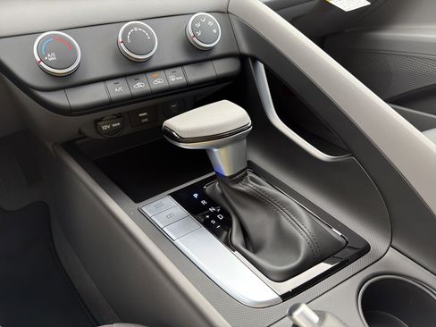 New 2026 Hyundai Elantra SE w/ Cargo Package image 18