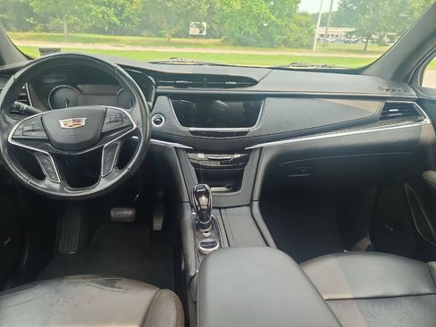 Used 2021 Cadillac XT5 Premium Luxury FWD image 29