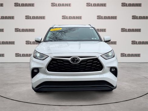 Used 2022 Toyota Highlander XLE image 8