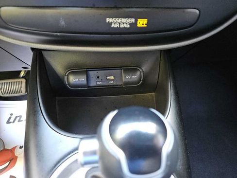 Used 2017 Kia Soul FWD image 17