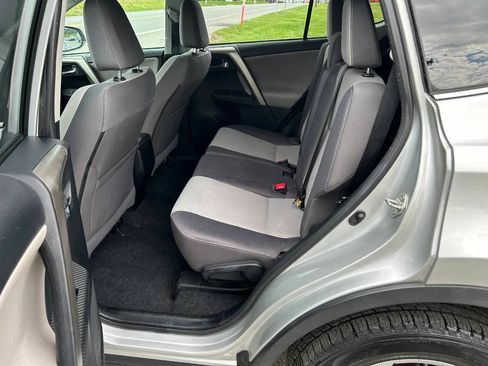 Used 2014 Toyota RAV4 XLE FWD image 13
