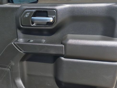 Used 2022 Chevrolet Silverado 1500 Custom RWD image 32