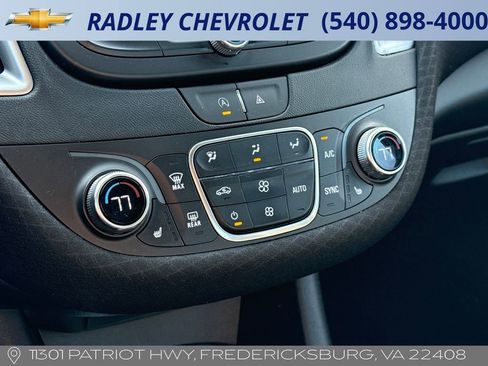 Used 2024 Chevrolet Malibu LT image 10