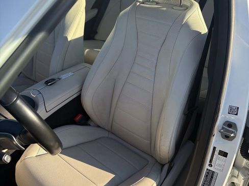 Used 2022 Mercedes-Benz E 450 4MATIC Sedan image 5