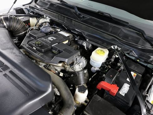 Used 2023 RAM 3500 Tradesman w/ Chrome Appearance Group image 33