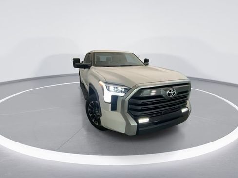 Used 2023 Toyota Tundra Limited AWD/4WD image 8
